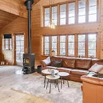 Ferienhaus Captivating Holiday Home in Ringk bing near Sea