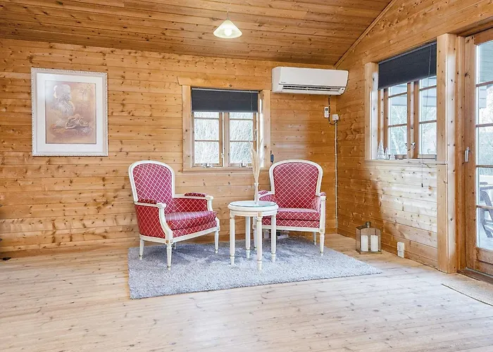 8 Person In Semesterbostad *