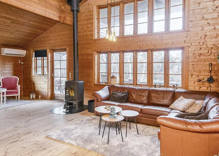 Semesterbostad 8 Person In