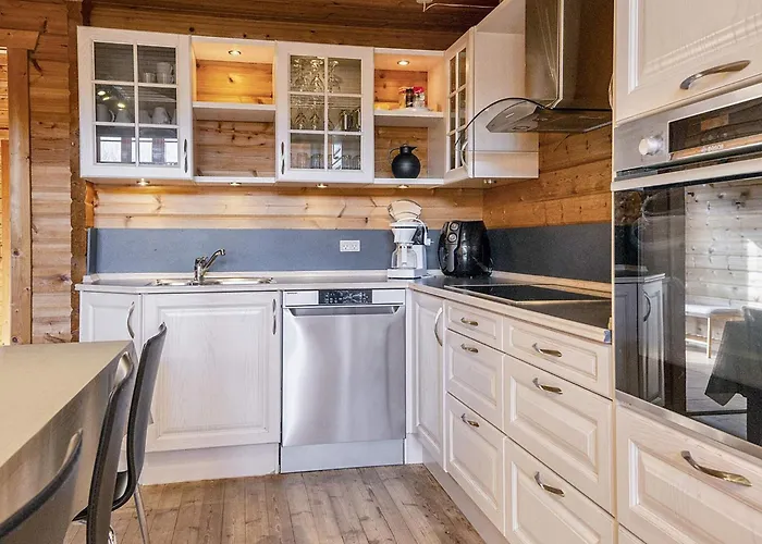 Semesterbostad 8 Person In